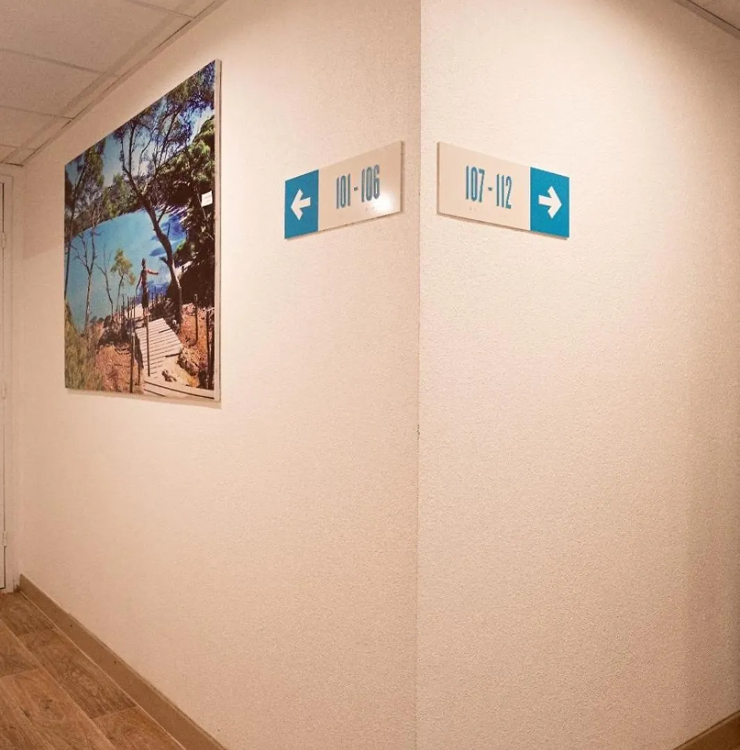 Kyriad Direct Brignoles - Provence Verte Hotel