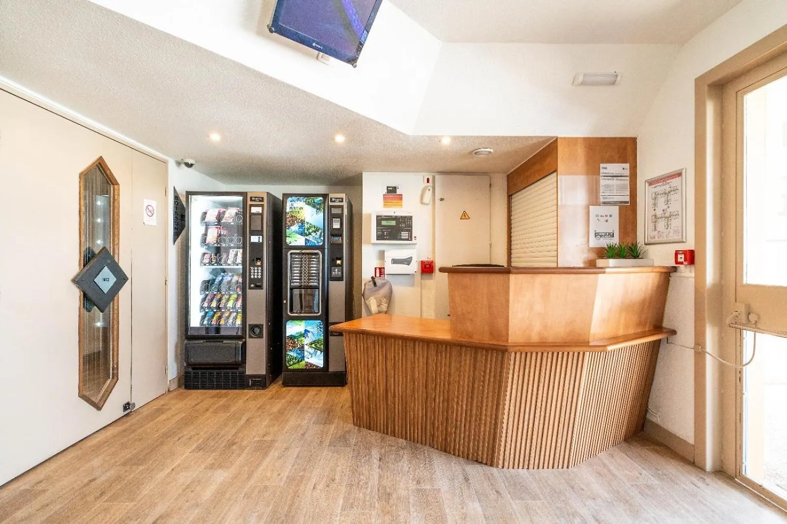** Hotel Kyriad Direct Brignoles - Provence Verte Frankrijk