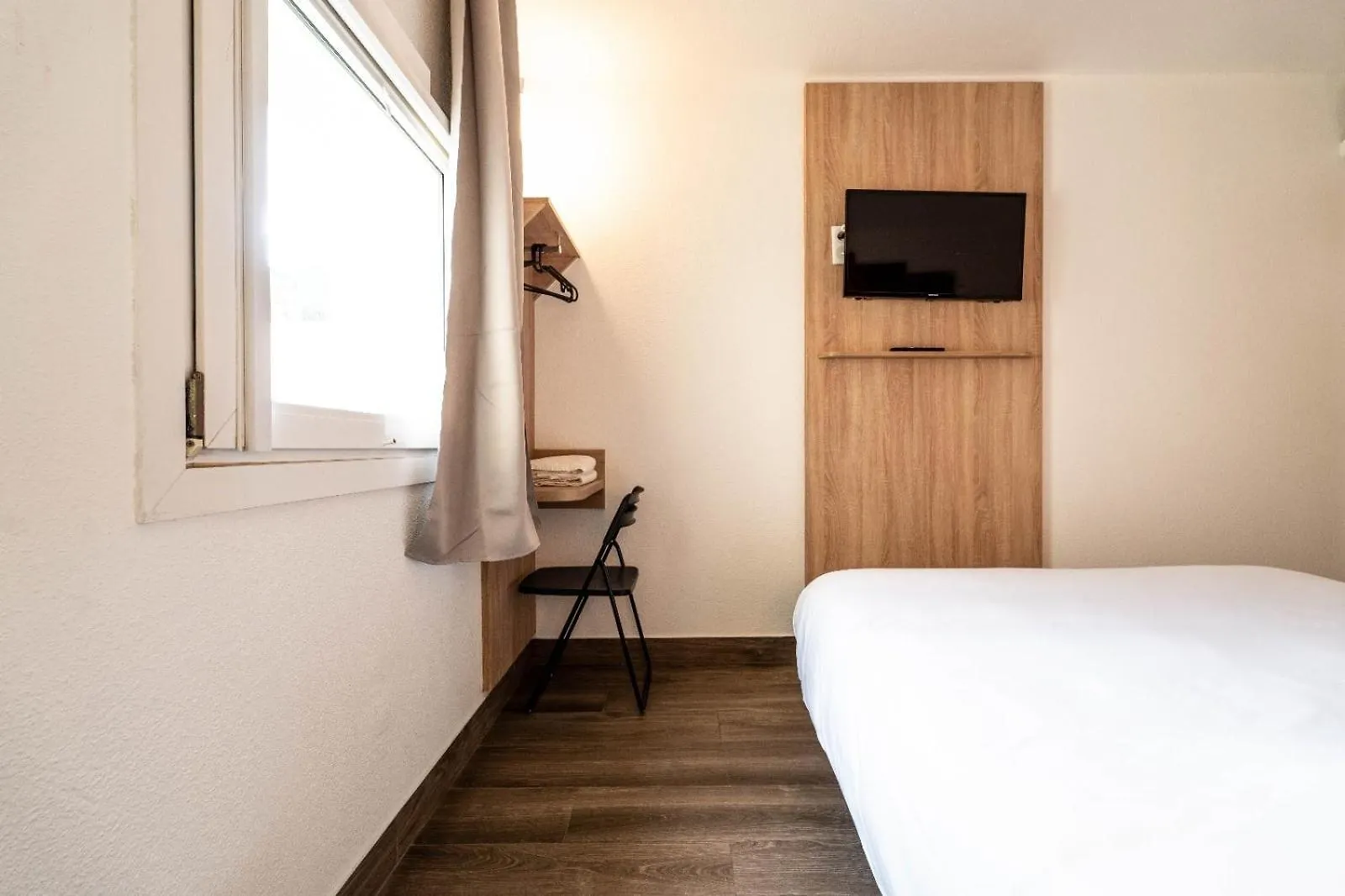 Kyriad Direct Brignoles - Provence Verte Hotel